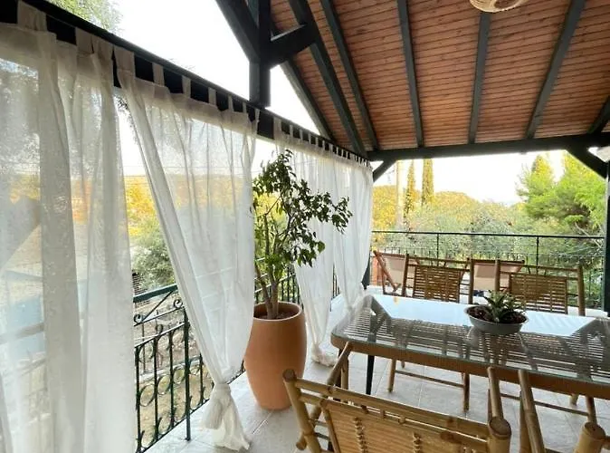 Eleni\'S Guesthouse